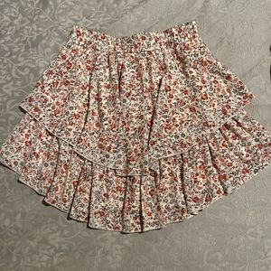 Flirty Ruffle floral skirt NWT